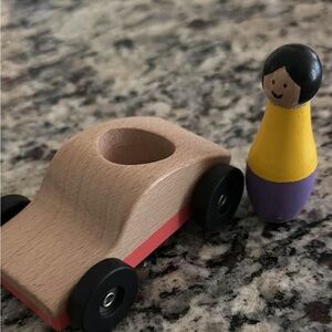 Lovevery Stella and her Speedster, egg, puzzle